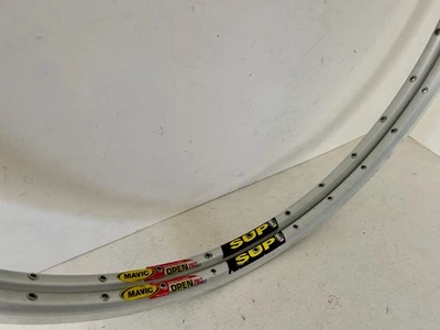 Llantas Mavic Open Pro, par, plateadas, 700c, 32 orificios, etiqueta de estilo antiguo, cubierta Foto 1 de 4