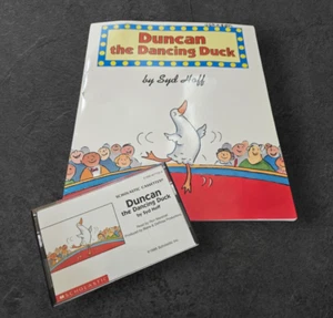 Vintage 1995 Scholastic Cassette & Book Set Duncan the Dancing Duck by Syd Hoff - Imagen 1 de 11