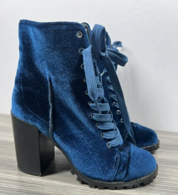 Botas De Colección Y2K Tacón Con Cordones 4" Talla 7 Bruja Gótica Combate Steve Madden Terciopelo Foto 1 de 4