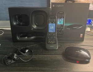 Telecomando e accessori Logitech Harmony Ultimate (solo un cavo di alimentazione) - Foto 1 di 1