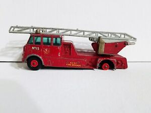 Matchbox Series Merryweather Fire Engine King Size No 15 England by Lesney