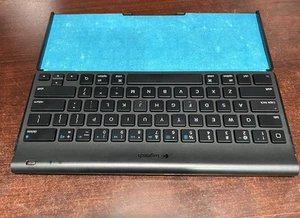 Logitech Tablet Keyboard for iPad 1G, 2G, 3G, 4G and iPad Mini - Picture 1 of 8