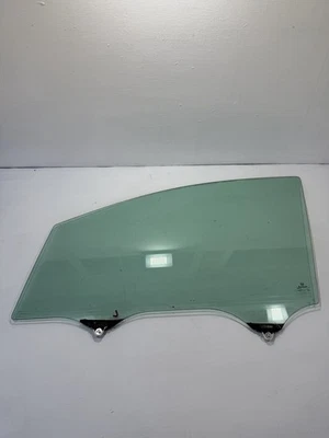 2011-2017 Honda Odyssey Van Driver Side Left Front Door Window Glass - Image 1 of 4