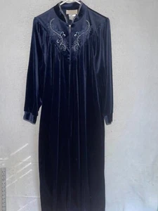 Amanda Stewart VTG Velvet Embroidered Nightgown House Coat sz S Navy Blue Long - Picture 1 of 5