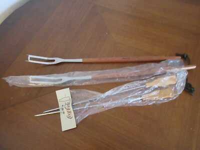 Coca-Cola Grillbesteck Grillspieße mit Holzgriff Barbecue Kochen Küche - Bild 1 von 3