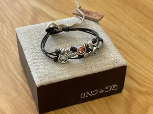 ÚLTIMO-NUEVO CON ETIQUETAS Nº de 50 Pulsera de Cuero/Plateado/Cristales Rosa/Verdes "Bayas" - Imagen 1 de 12