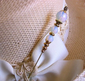 HATPIN WITH 3 GLOWING OPALINE FACETED GLASS - Gold Finish Setting - 8 INCHES - Picture 1 of 11