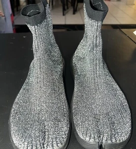 RARE ILYSM Metallic Gray Tabi Black Sole Knit Unisex Sneakers M8.5 W10 EUR 42 - Picture 1 of 8
