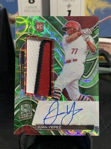 2021 Panini Chronicles Spectra Juan Yepez green patch auto /25 - Picture 1 of 3