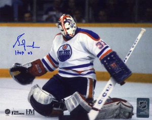 Grant Fuhr Signed Oilers Goalie Action 8x10 Photo w/HOF'03 - (SCHWARTZ COA) - Picture 1 of 1