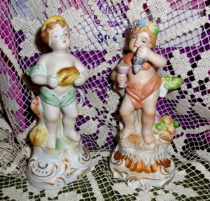 Paar Vintage UCAGCO Biskuit Keramik Cherubs besetzt Japan 1 mit Trauben, 1 Brot - Bild 1 von 5