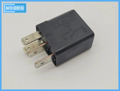 Original Fiat Alfa Romeo/Fiat/Lancia Relais 46520421 / 702.30 - Image 1 of 4