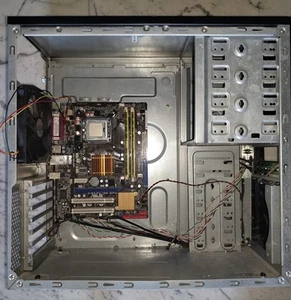 PC Intel Core 2 Duo 6300 - RAM 2GB DDR2 1066mhz | LGA 775 | Case Cooler Master - Imagen 1 de 3