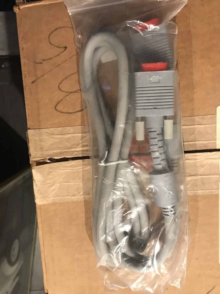 White 6 Feet  VGA Male to VGA Male Cable Cord Monitor Cord - Image 1 of 1