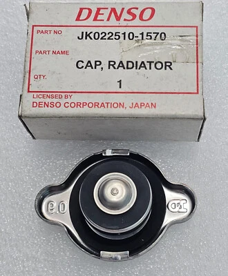 SUZUKI  ESCUDO JIMNY KEI/SWIFT SIDEKICK VITARA RADIATOR 0.9 CAP NEW Foto 1 de 4