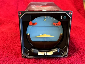 INDICADOR CURSO COLLINS 4" ADI-70C P/N 622-4570-001 - Imagen 1 de 7