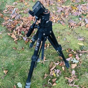 SILK Universal U-212 Deluxe Adjustable Tripod Quick Release - Picture 1 of 7