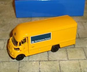 B-T MODELS - LEYLAND FG VAN - RAIL EXPRESS PARCELS c1969-1975 - 1:76 - DA82 - Picture 1 of 6