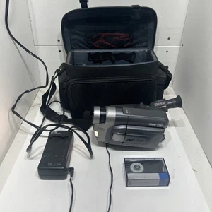 JVC Super VHS GR-SXM915 Camcorder - Tested -, Tape, Strap - Bundle, No Battery - Picture 1 of 8