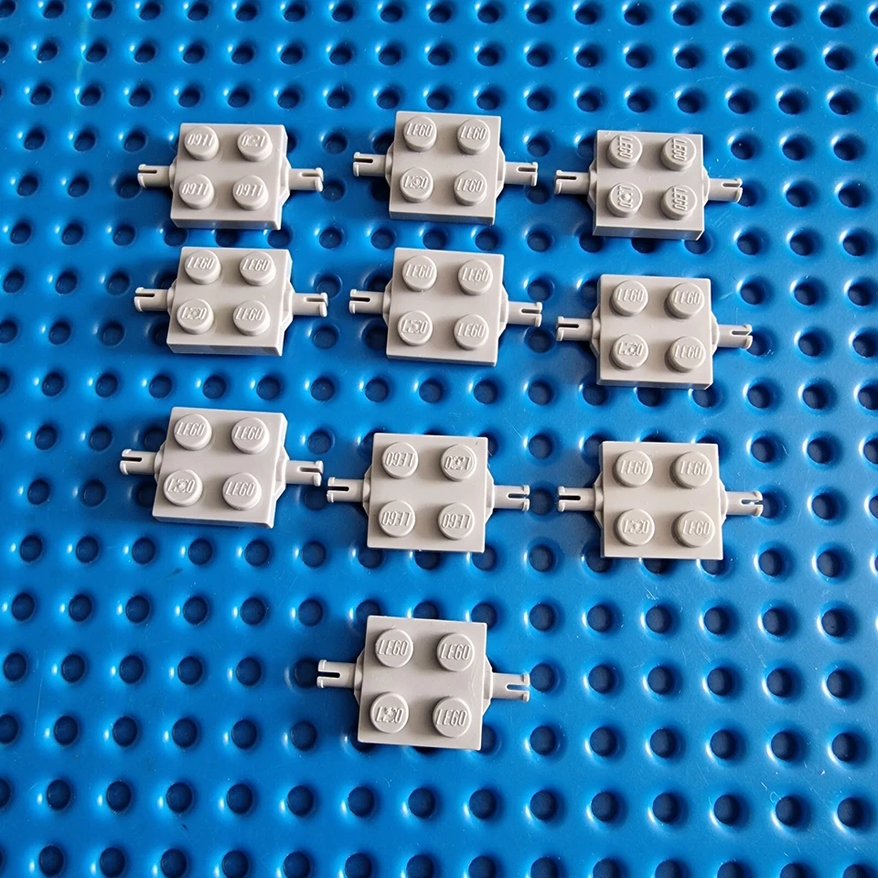 LEGO Achsplatte 10 stk neu hellgrau 2x2 gray plate Wheels Holder 4600 A001 - Bild 1 von 1