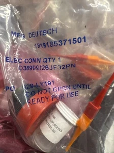 (UP TO 40) Deutsch D38999/26JF32PN Circular Connector 32 Pin Male 1819185371501 - Picture 1 of 8