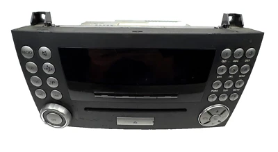 Mercedes Benz SLK350 2005-2011 unidad principal radio AM/FM reproductor de CD 1718200886 OEM Foto 1 de 4