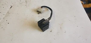1975 Suzuki GT750 voltage regulator - Foto 1 di 2