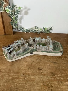 Vintage Windsor Castle Danbury Mint Castles British Monarchy Model Sculpture - Picture 1 of 11