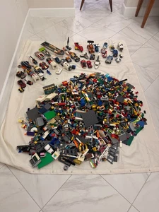 LEGO Bulk Lot 35 - 40 Lbs Huge Assorted Mixed Parts Pieces Clean From Many Sets - Picture 1 of 9