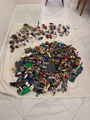 LEGO Bulk Lot 35 - 40 Lbs Huge Assorted Mixed Parts Pieces Clean From Many Sets - Image 1 of 4