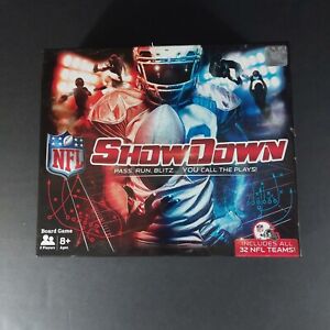 Buffalo Games NFL Showdown Board Game Complete Football T4