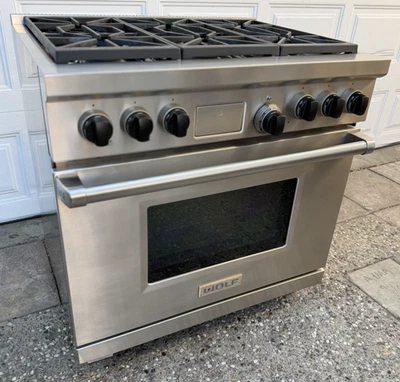 36” Wolf Dual Fuel Range DF366 Gas Natural (Hermoso Estado USADO) Foto 1 de 4
