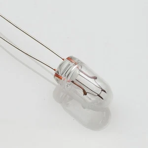 10 x 6,3V 200mA  / Birne Lampe / Miniature Lamp Bulb T1¾ 3/4 T1.75 - Picture 1 of 4