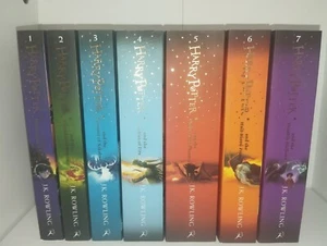 Gesamte Harry Potter Reihe wie neu - Bild 1 von 9