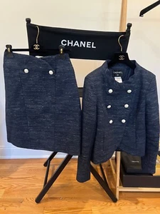 CHANEL  15P TWEED CC LOGO BUTTONS 2 PIECE SKIRT SUIT FR42 US10 - Picture 1 of 7