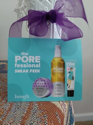 Tarjeta de muestra Benefit Cosmetics The PORE-fessional Sneak Peek con 3 artículos para poros Foto 1 de 4