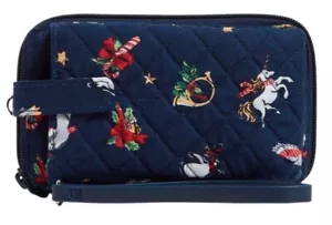 Vera Bradley Winter/Xmas Smartphone Wristlet RFID Protection, MSRP $60 - Picture 1 of 3
