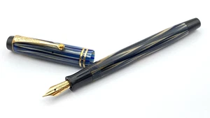 VINTAGE PARKER LUCKY CURVE FOUNTAIN PEN IN TRUE BLUE 14K GOLD MEDIUM NIB CANADA - Picture 1 of 11