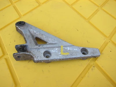 1984 Honda V30 Magna VF500 VF 500 OEM SUPORTE DIANTEIRO ESQUERDO - Imagem 1 de 4