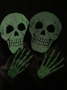 2x 90s Skeleton Hoods & Gloves Adult Size Glow In The Dark Halloween Fancy Dress - Picture 1 of 6