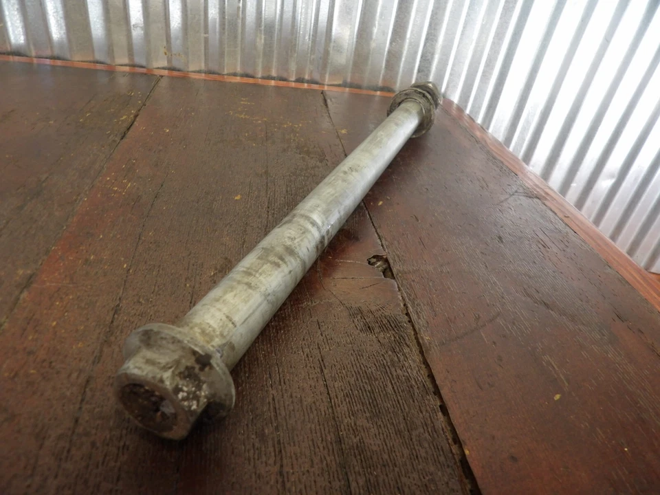 06-08 Kawasaki Ninja 650R EX650 EJE TRASERO 41068-0053 Foto 1 de 2