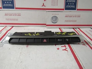 2015 2016 2017 2018 AUDI A3 HAZARD LIGHT TRACTION CONTROL DASH CONTROLS - Foto 1 di 4