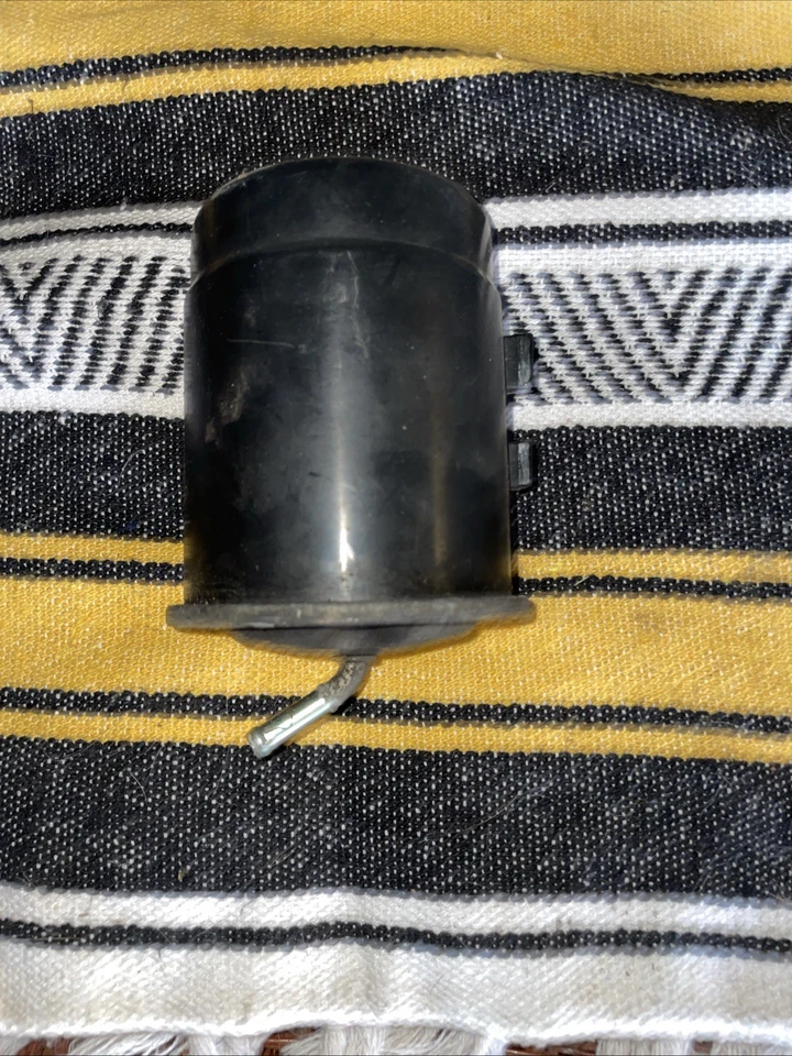 Mazda Miata 1990-1993 bote de evaporación de carbón de combustible 1,6 L B61P #1 Foto 1 de 4