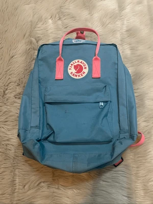 Zaino classico Fjallraven Kanken borsa scuola escursionismo outdoor - Immagine 1 di 4