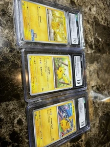 3 x CGC 10 Gem Mint Pikachu Lot - Illustration & Promo Karten  - Bild 1 von 1