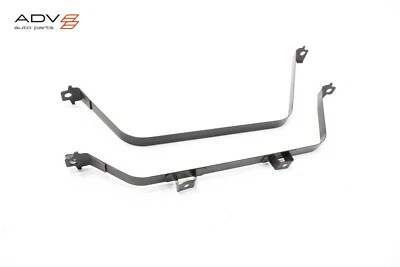 2022 - 2024 MITSUBISHI OUTLANDER CORREA DE TANQUE DE COMBUSTIBLE SOPORTE DE METAL FABRICANTE DE EQUIPOS ORIGINALES -JUEGO- Foto 1 de 4