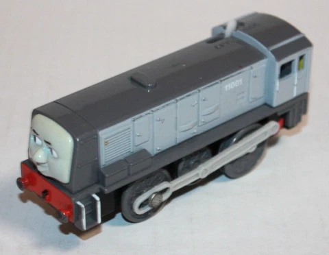 Thomas & Friends Trackmaster Dennis Engine not working Cover