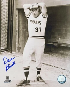 Dave Giusti Autographed Pittsburgh Pirates 8x10 Photo (B&W) - Picture 1 of 1