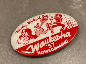 1957 Waukesha Whitefish Bay HOMECOMING FOOTBALL SCHOOL PIN - Picture 1 of 6