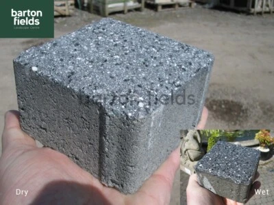 Paving Cobble Setts, Cobblestones, 100x100x60mm, Dark Grey Granite Effect - Image 1 of 4